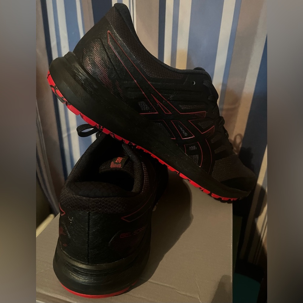 MENS sneakers